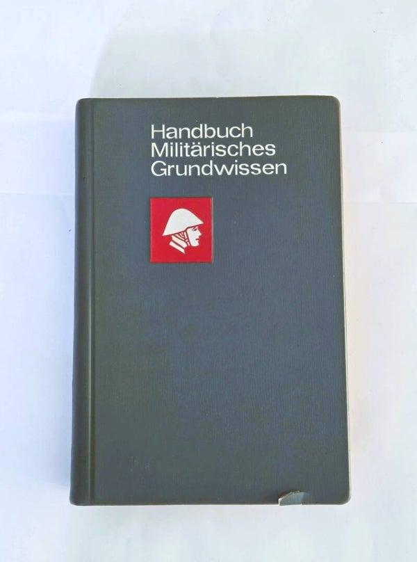 Handbuch Militärisches Grundwissen.