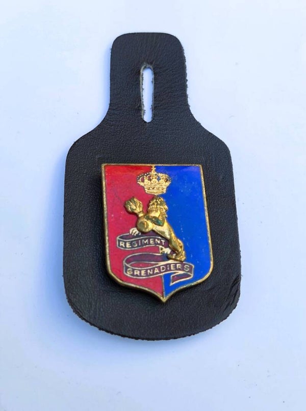 Borsthanger 1ste Regiment Grenadiers.