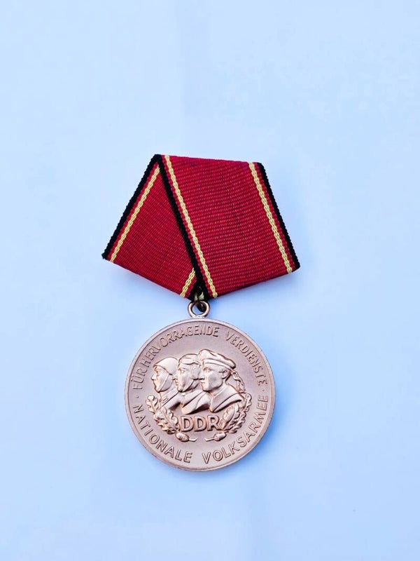 Verdienstmedaille der Nationalen Volksarmee.