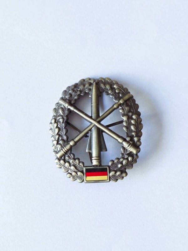 Bundeswehr barettabzeichen Heeresflugabwehrtruppe.