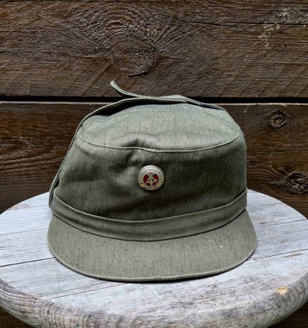 (DDR) militaire veldmuts.