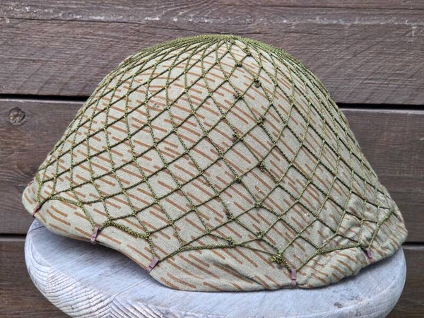 Oost-Duitse stalen helm M56.
