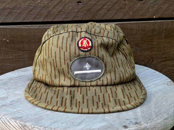 DDR/NVA pet.
