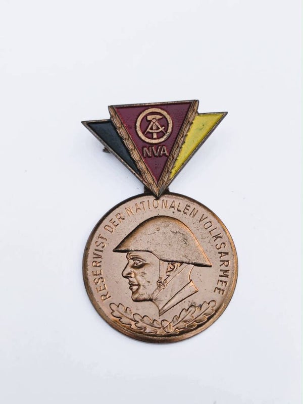NVA Reservistenabzeichen DDR Bronze.