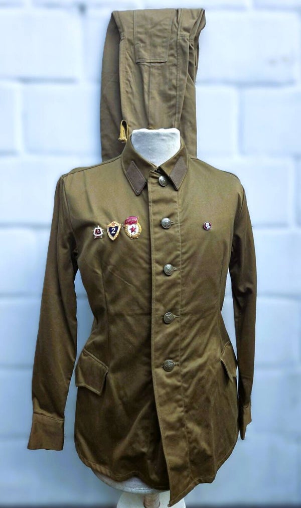 Sovjet Afghanka outfit.