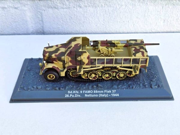 Sd.Kfz. 9 FAMO met een 88mm Flak 37.