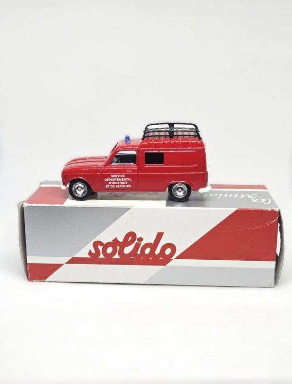 Solido: Renault fourgonnette 4L Pompier.