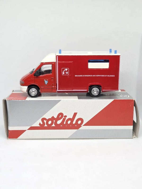Solido: Renault Master VSAB Gifa pompier.