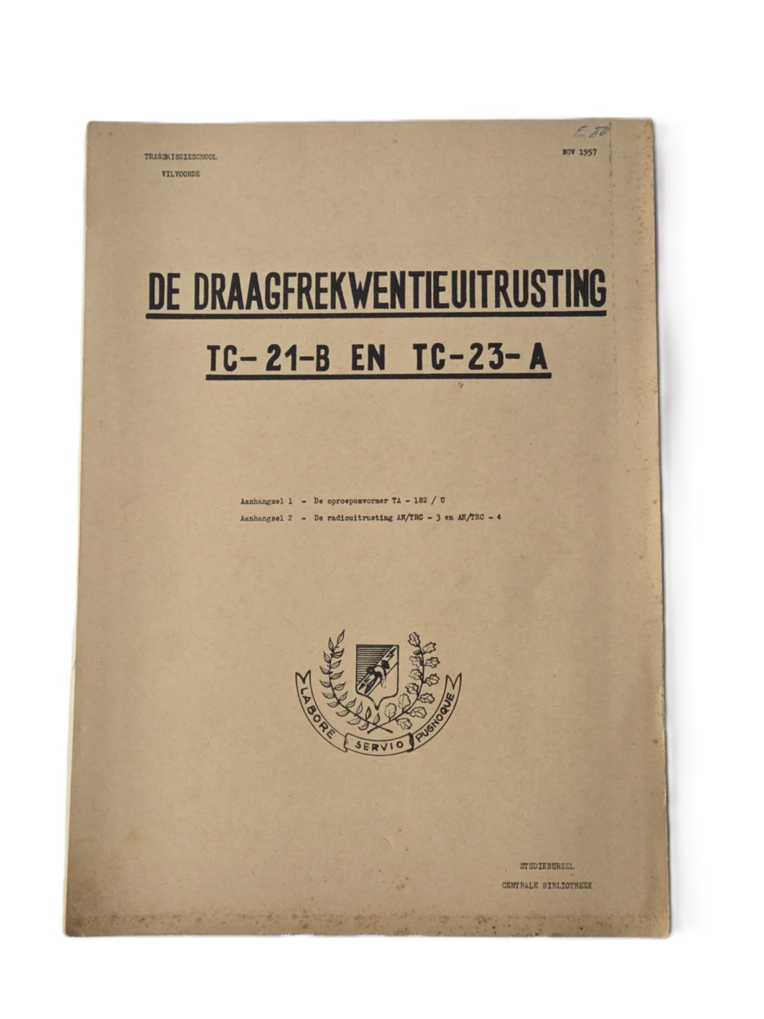 Boek: De Draag frequentie uitrusting 1957.