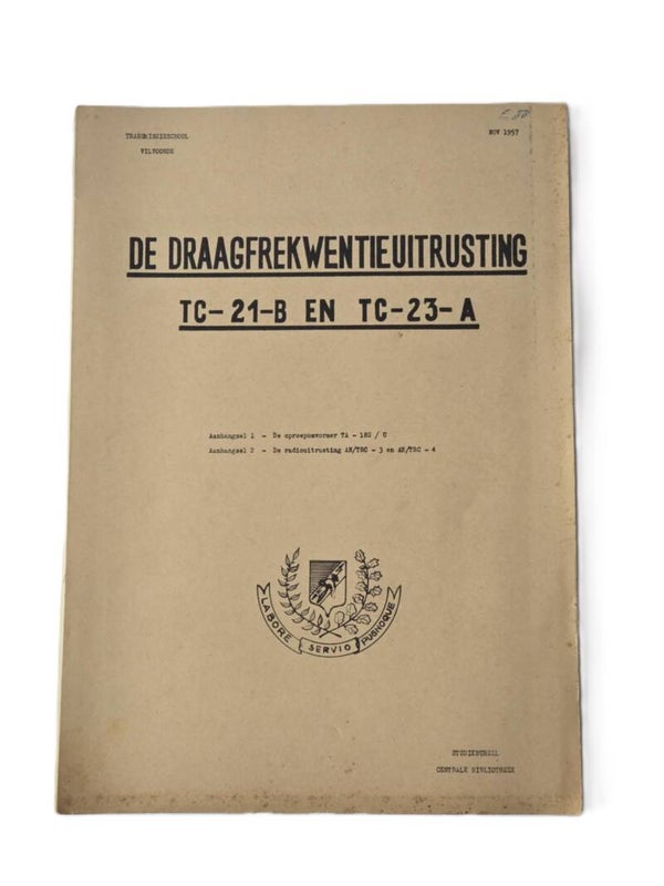 Boek: De Draag frequentie uitrusting 1957.