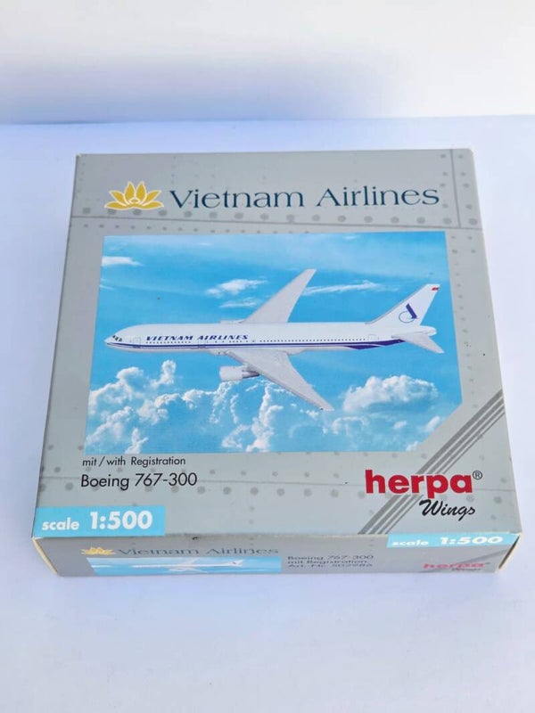Boeing 767-300 Vietnam Airlines.