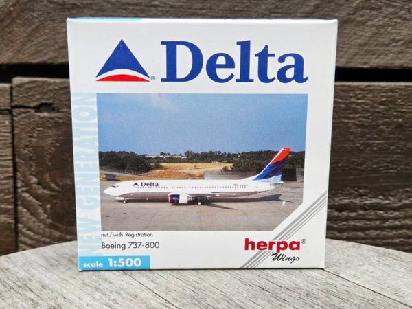 Boeing 737-800  Delta Air Lines.