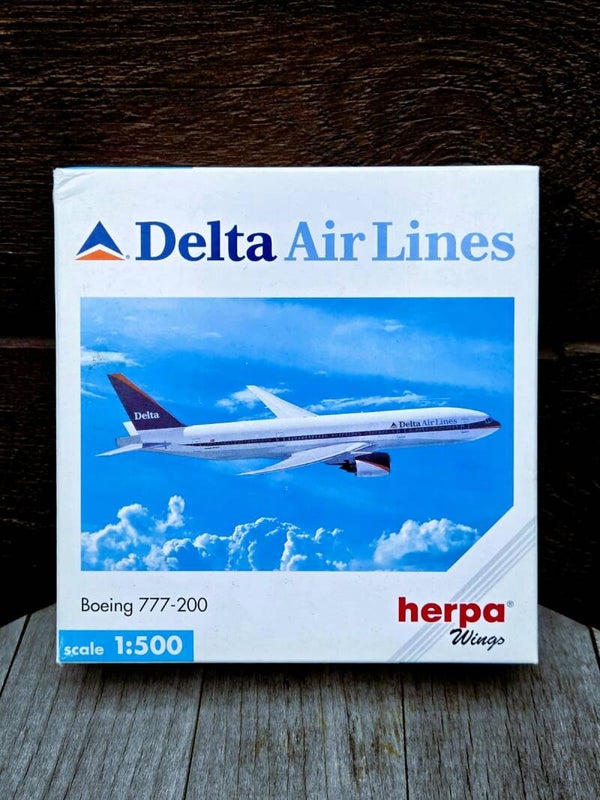 Boeing 777-200 Delta Air Lines