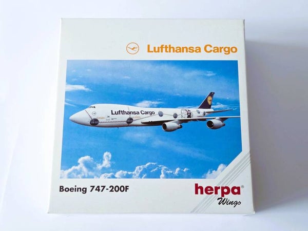 Boeing 747-200F  Lufthansa Cargo.
