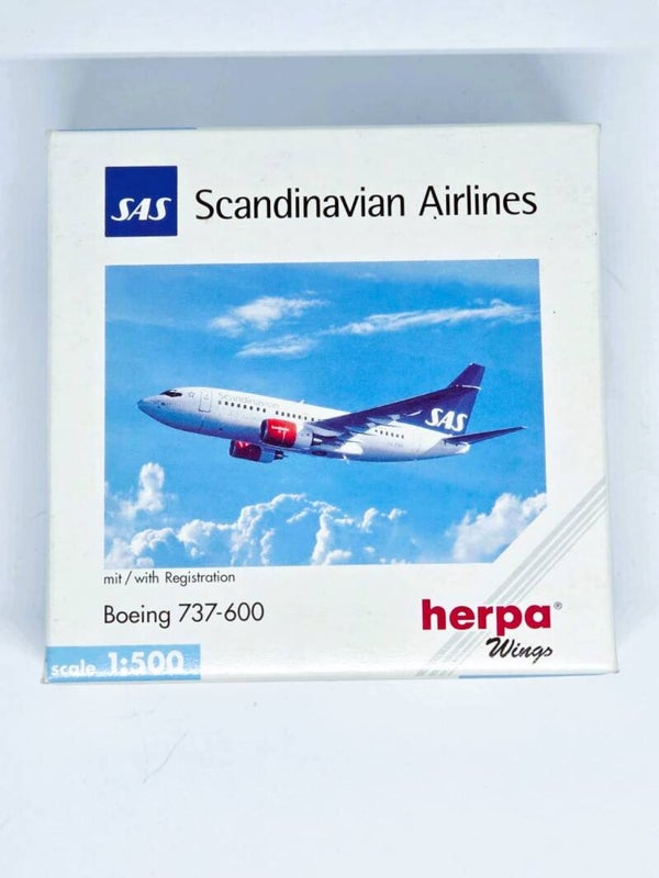 Boeing 737-600  Scandinavian Airlines.