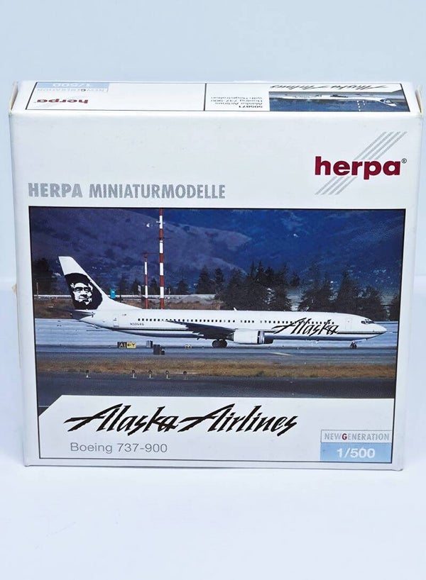 Boeing 737-900 Alaska Airlines.