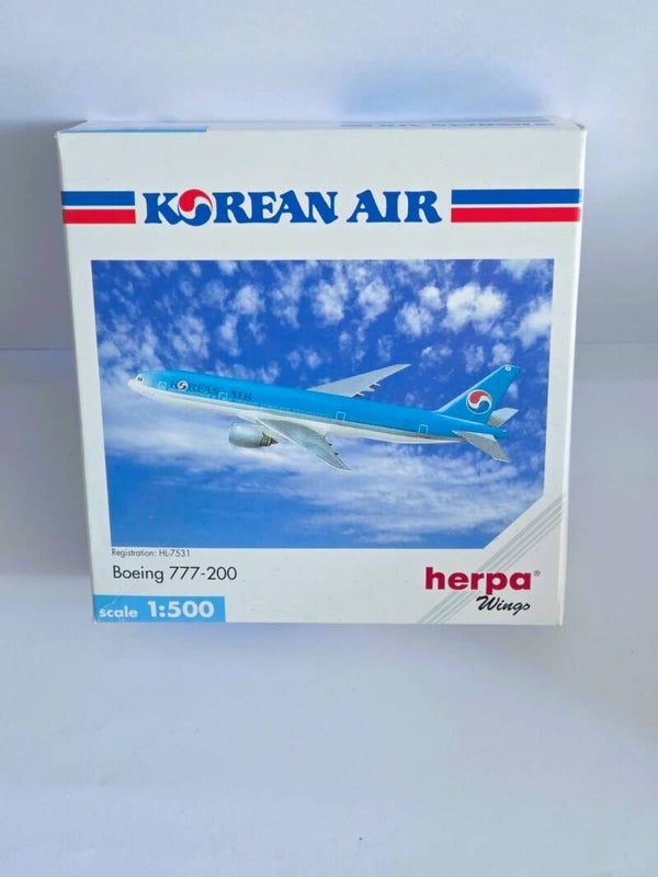 Boeing 777-200  Korean Air.