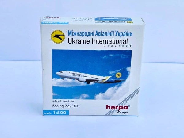 Boeing 737-300 Ukraine International Airlines.