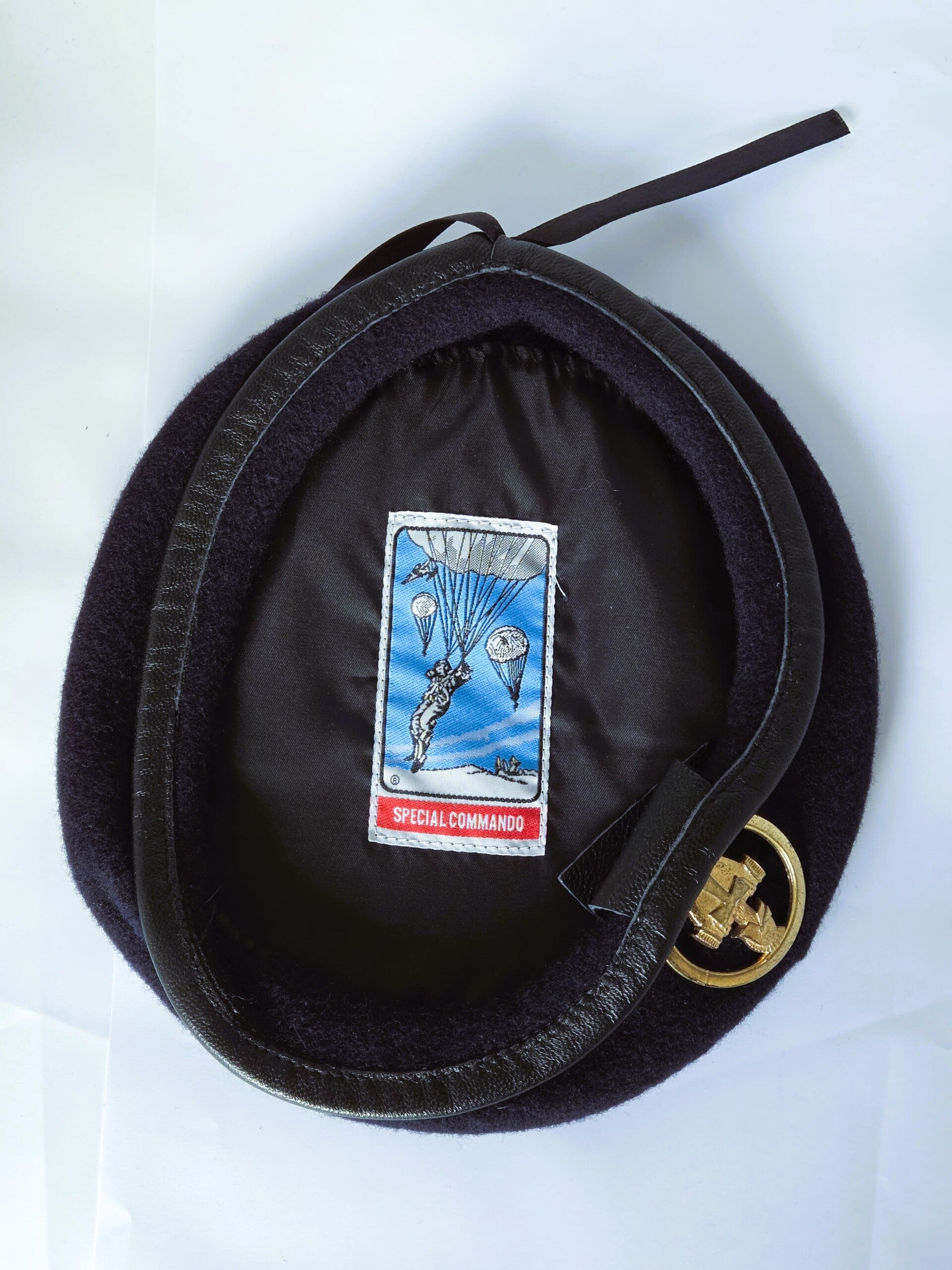 Franse baret Transmissions.