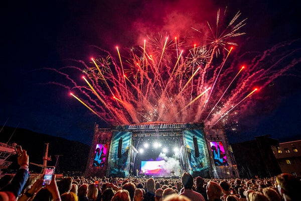 Utstilling Storbil inkl festivalpass Rakettnatt