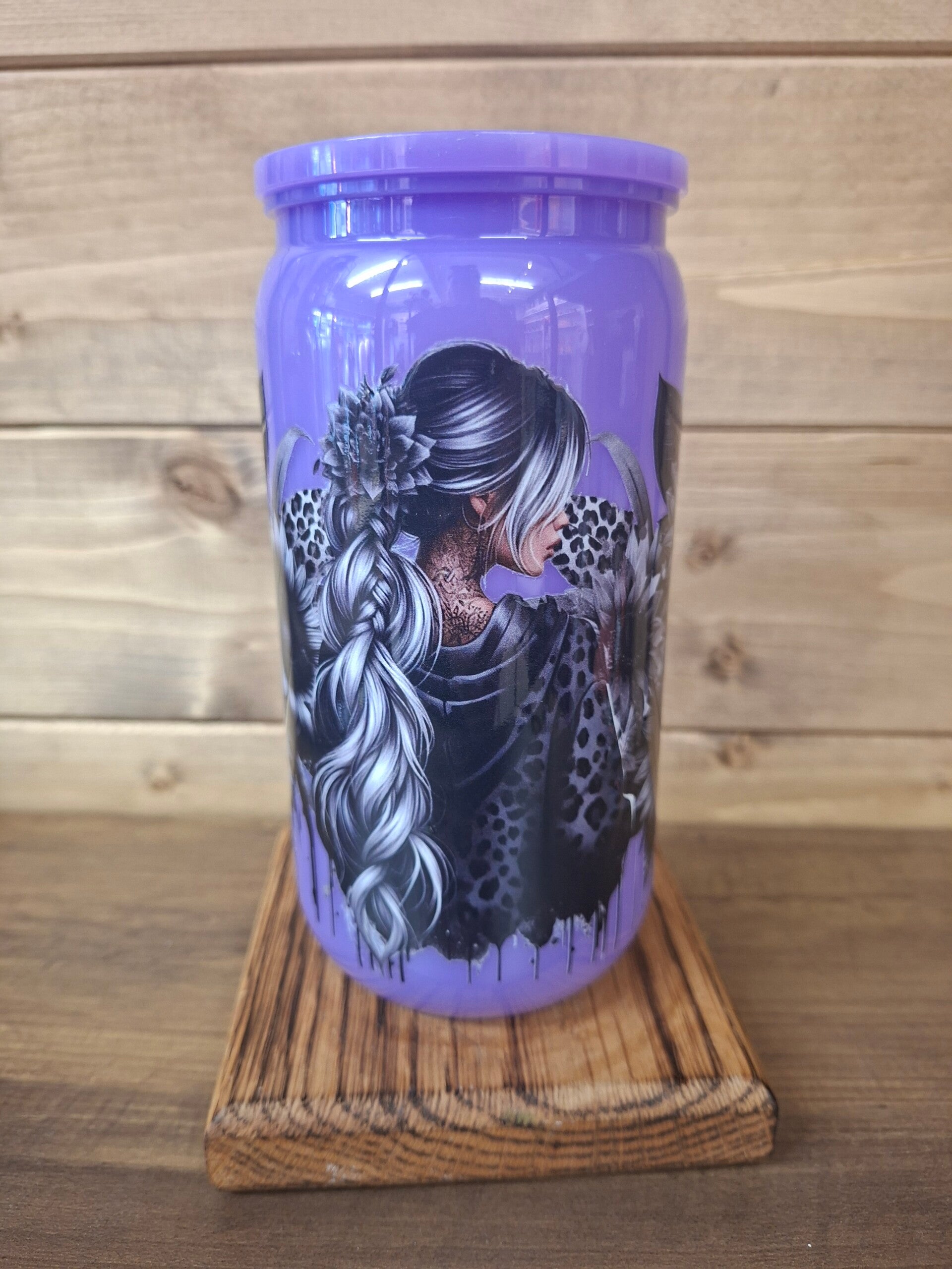 Lady and flowers plain tumbler