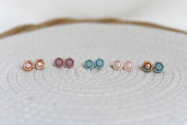 💕Nanou (zeshoek) 💕 Polymeerklei Oorknopjes