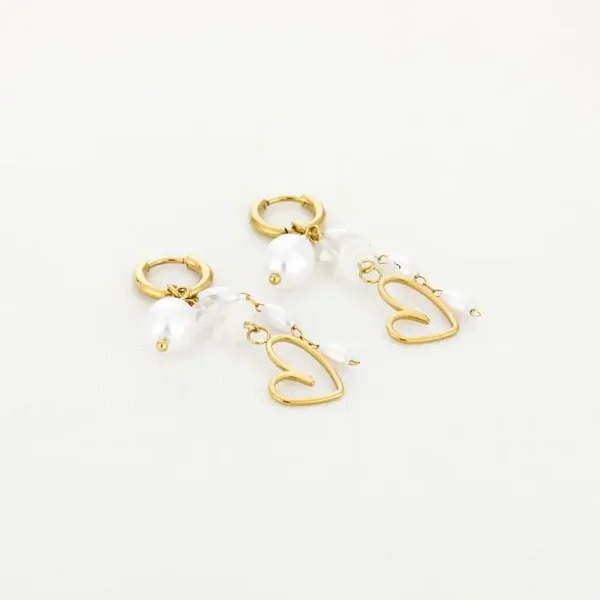 Oorbellen met hart bedel