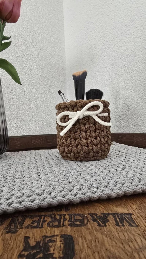 Mini-Körbchen mit Schleife