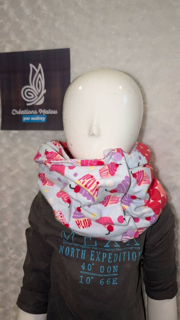 foulard presque grand ( 5-9 ans )