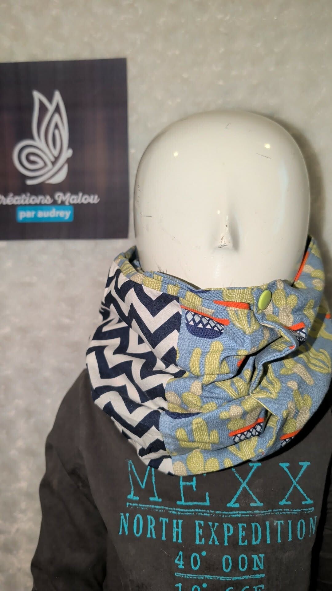 foulard presque grand ( 5-9 ans )