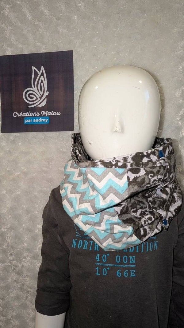 foulard presque grand ( 5-9 ans )