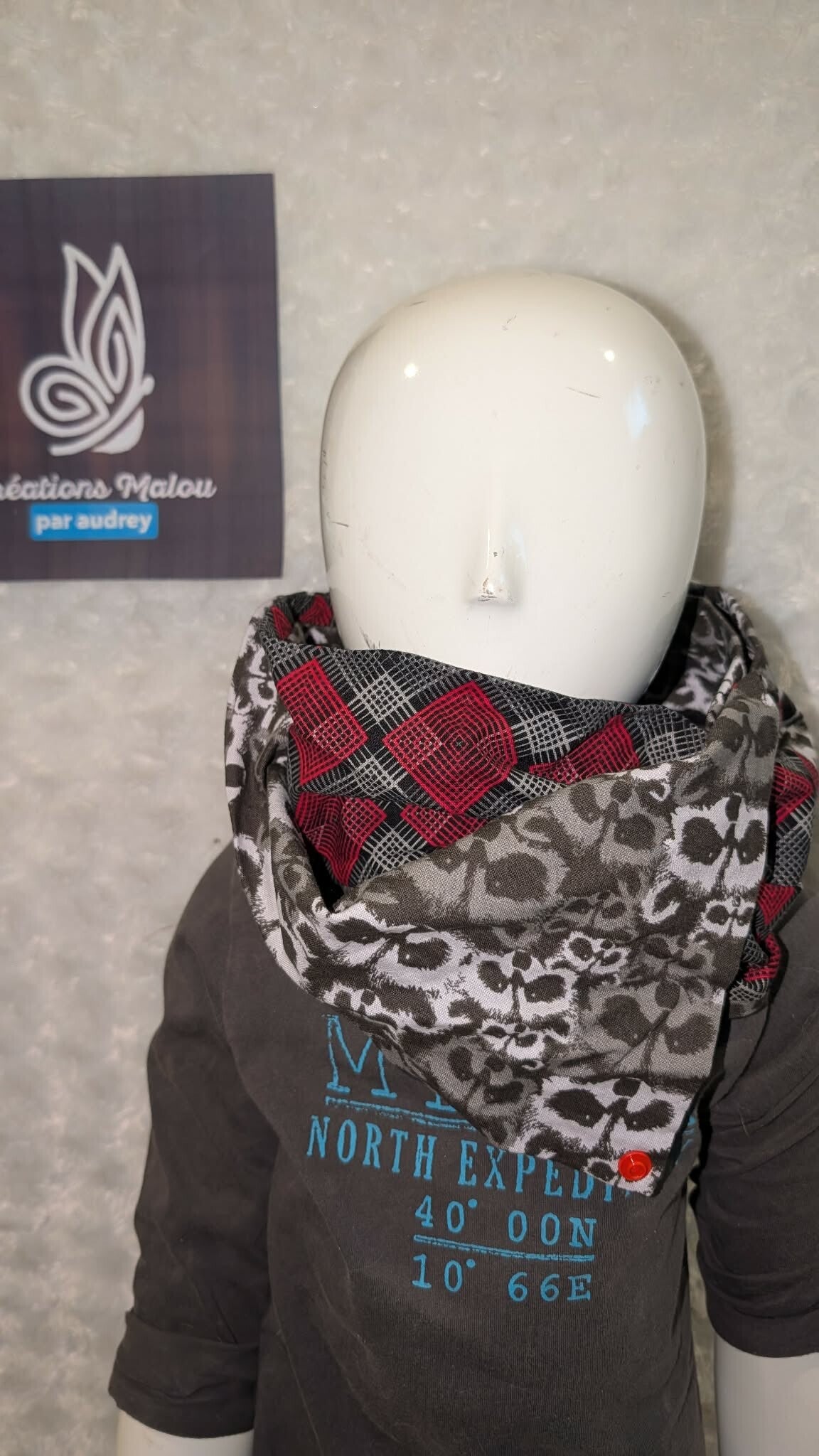 foulard presque grand ( 5-9 ans )