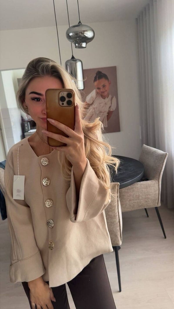 Parisian Button Top