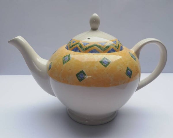 Vintage Theepot Churchill Ports of Call