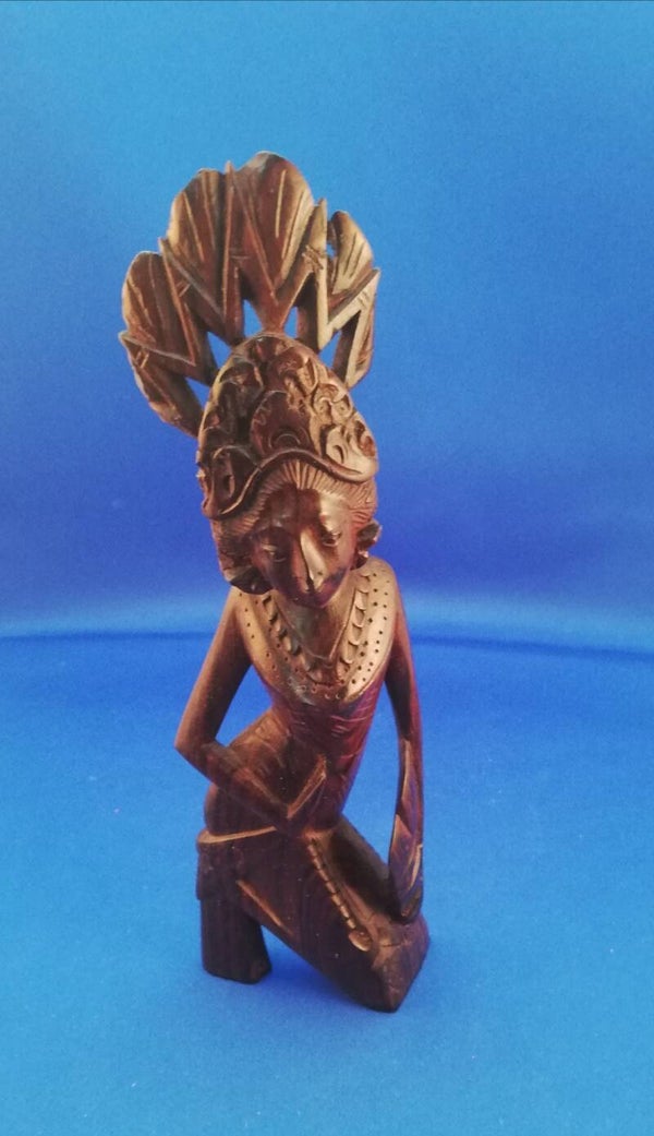 Indonesische danseres houtsnijwerk vintage