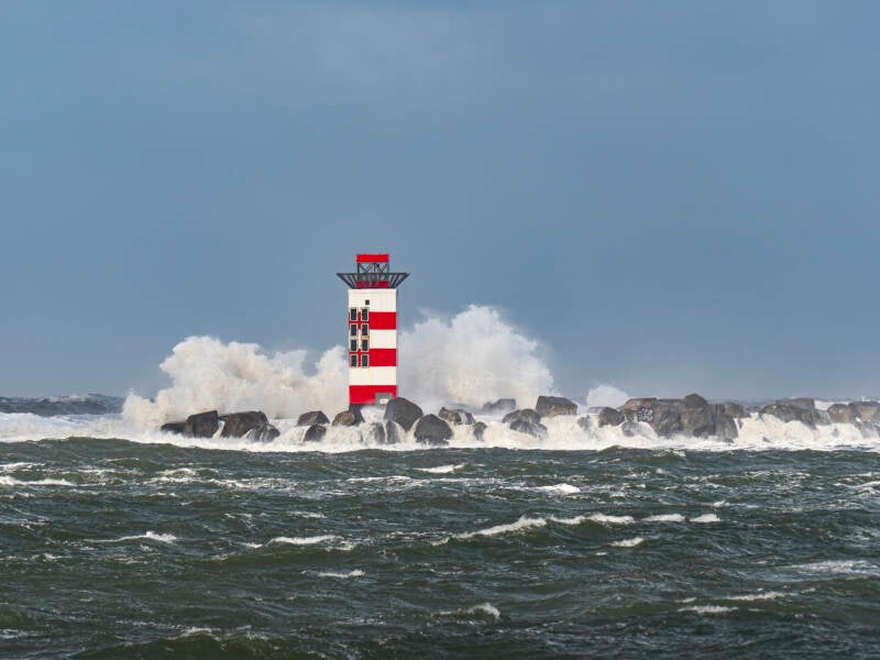 vuurtoren-storm-standard.jpg