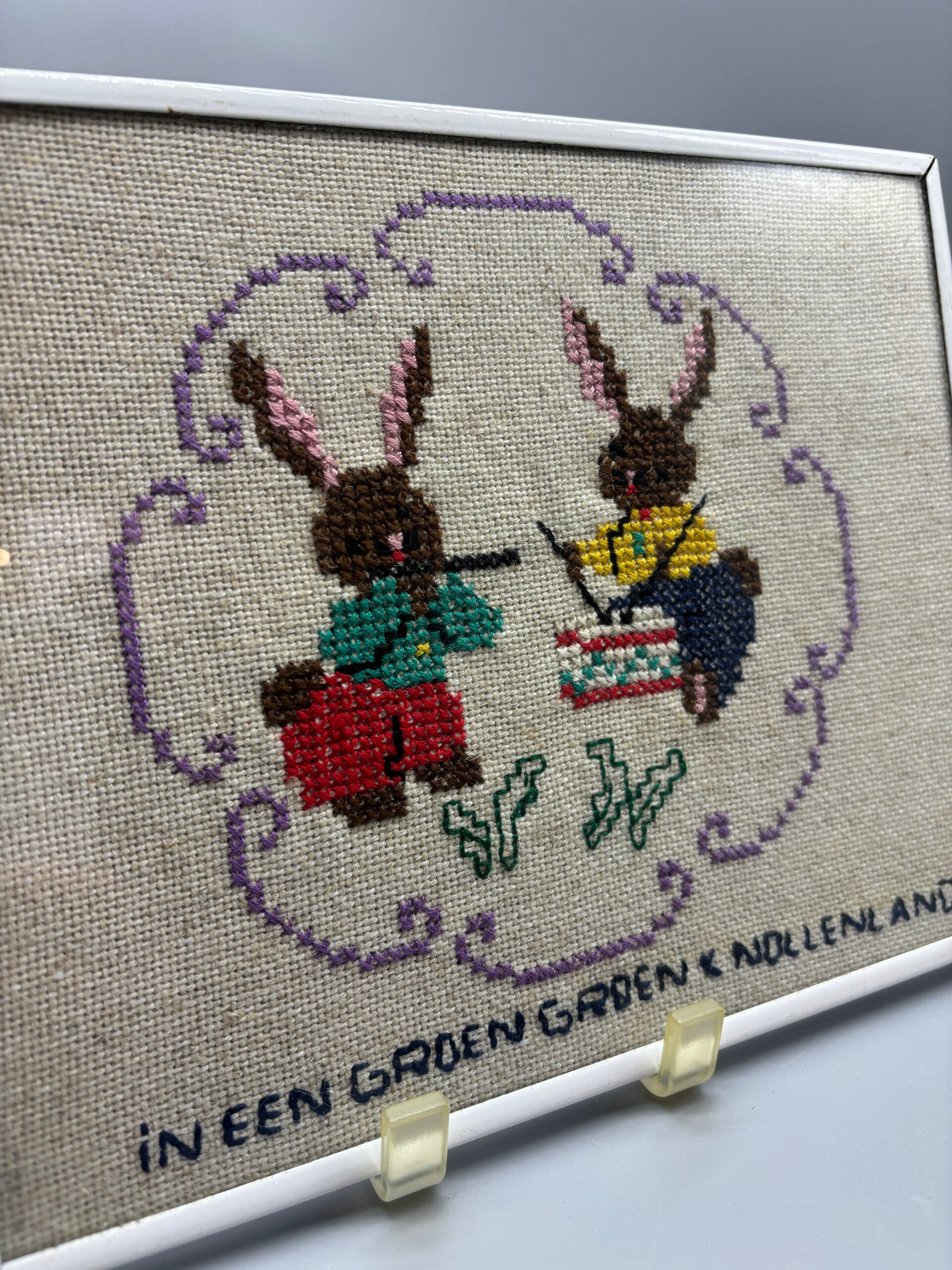 Vintage borduurwerk Groen, groen knollenland