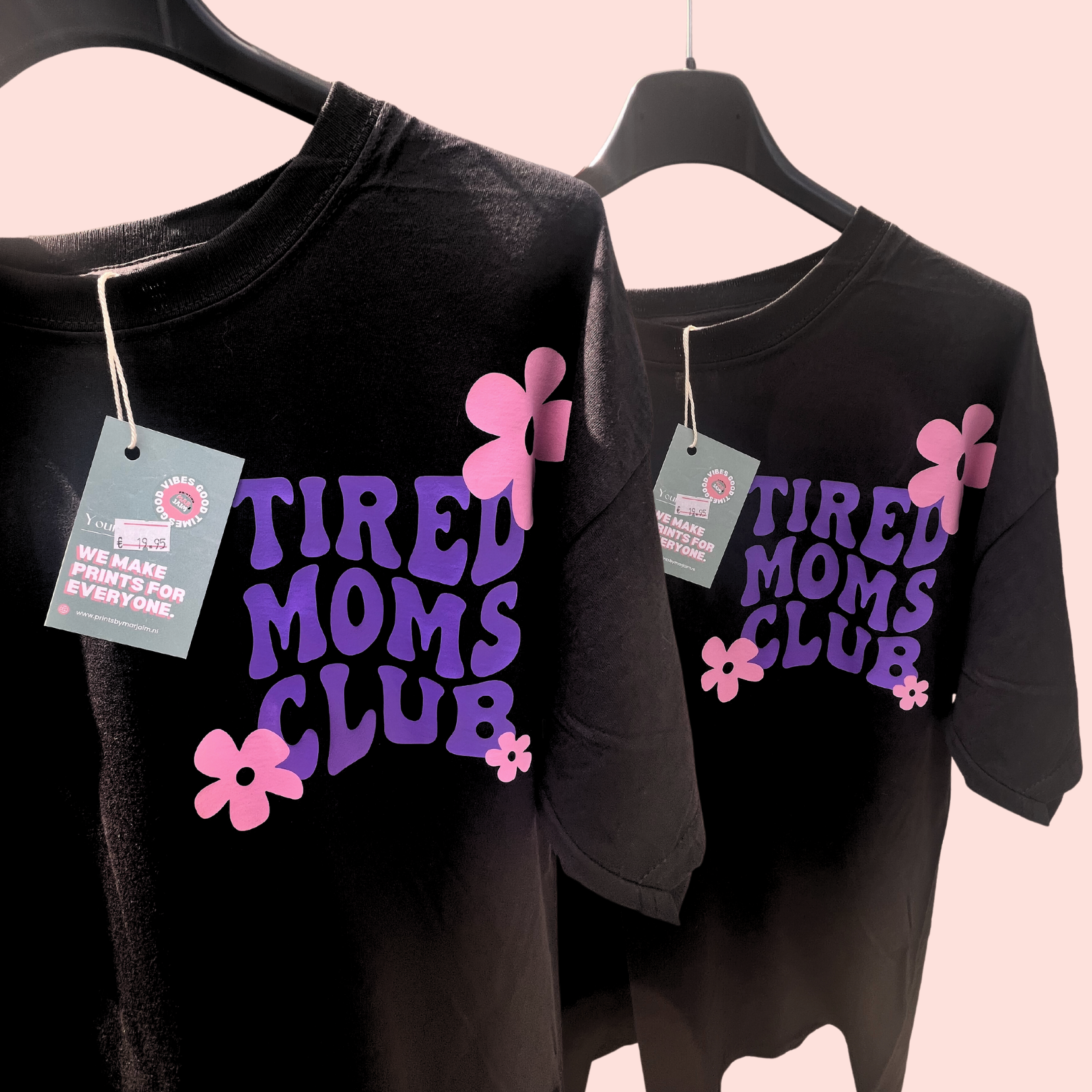 Tired moms club / T-shirt