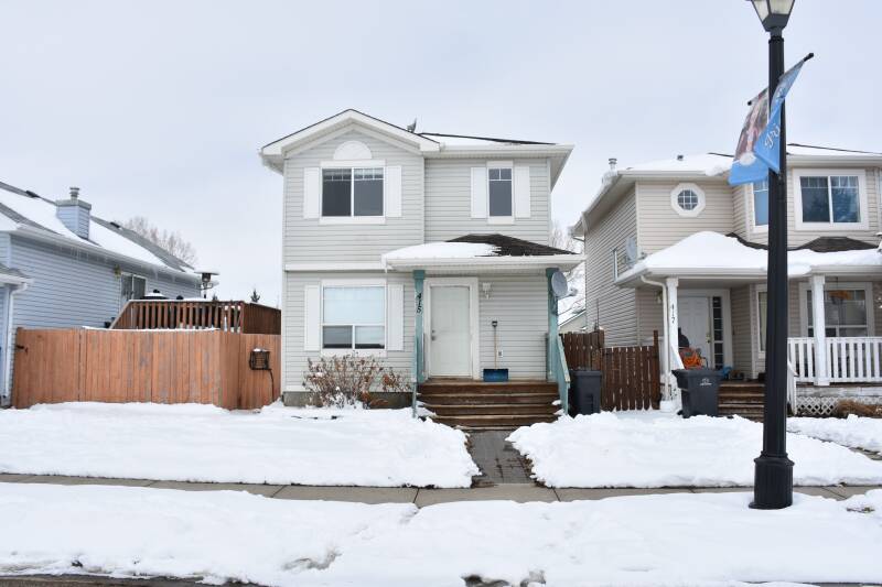 Emerson Ave, Duchess, AB