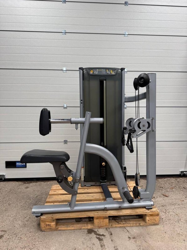 Matrix Seated row/ rowing machine/ rower/ row