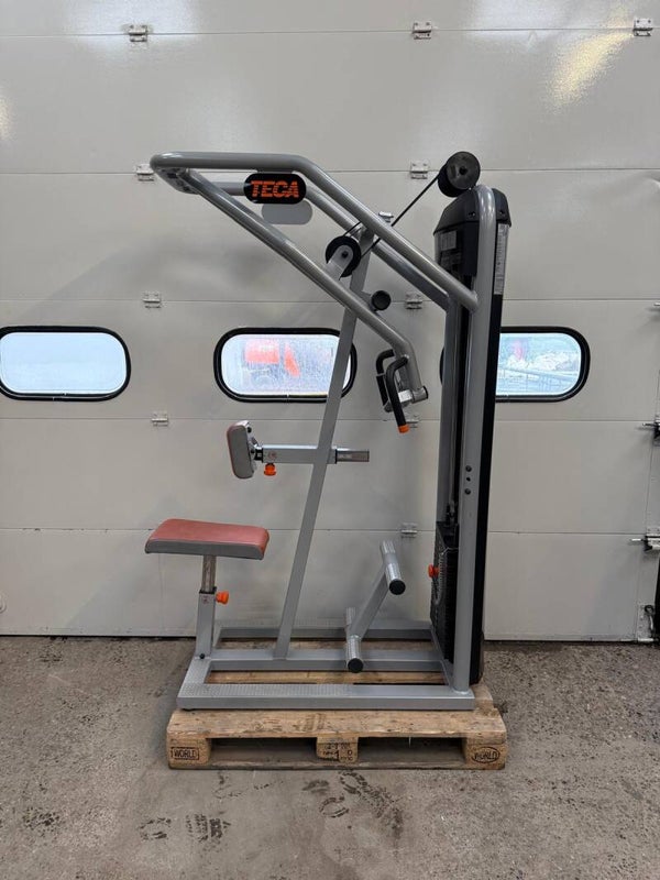 Teca 530 Covergent Rowing machine/ high row/ ruderturm