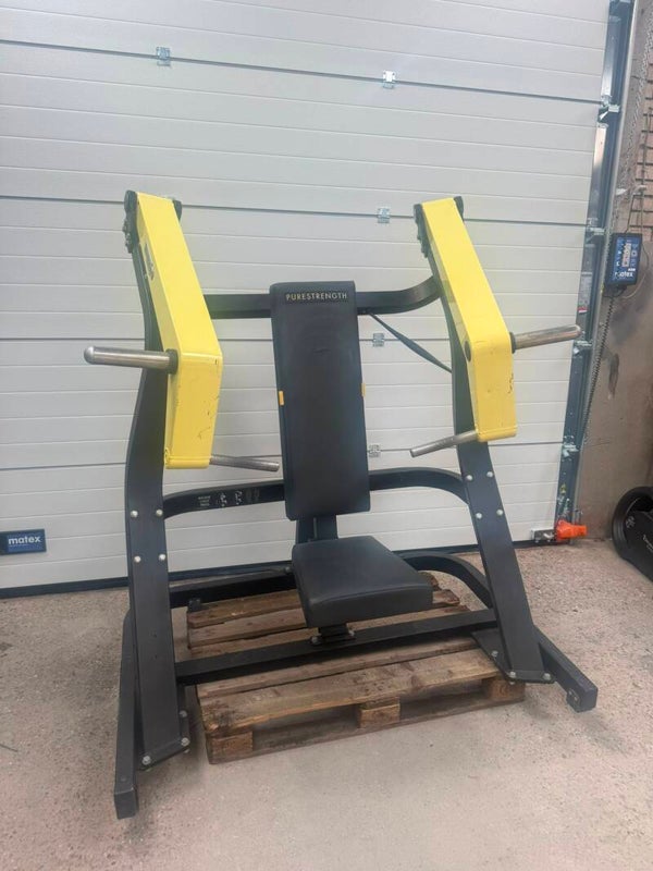 Technogym incline chestpress/ brustpresse/ chest machine