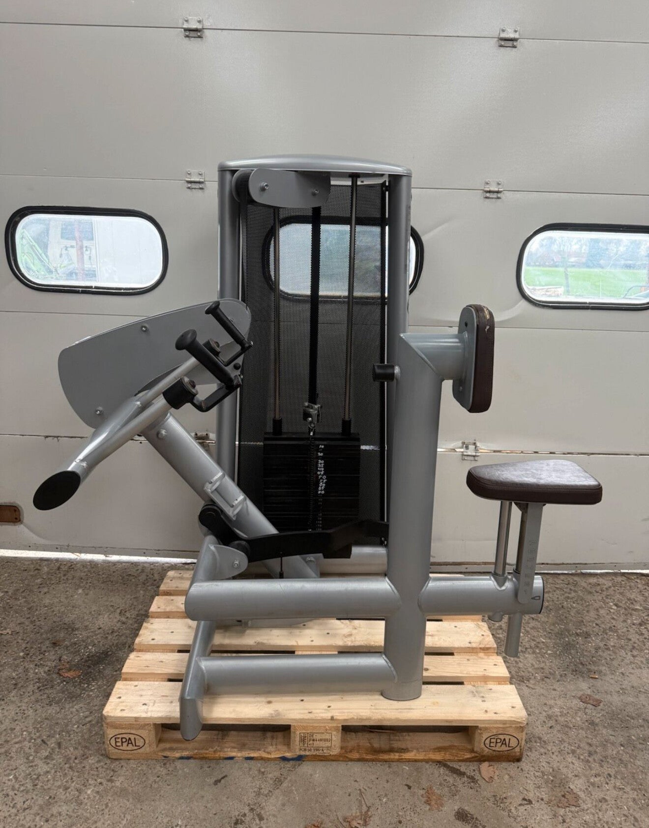 Gym 80 Sygnum Seated row/ rowing machine/ Chest supported