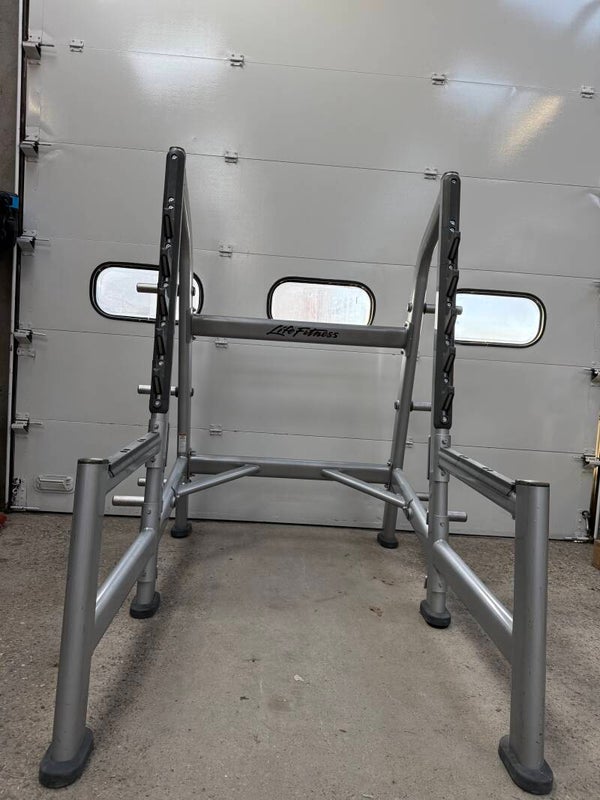 Life Fitness Squatrek/ Squat rek/ rack/ Signature Line