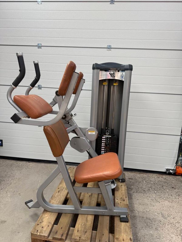 Nautilus Steel abdominal Crunch machine/ Abs/
