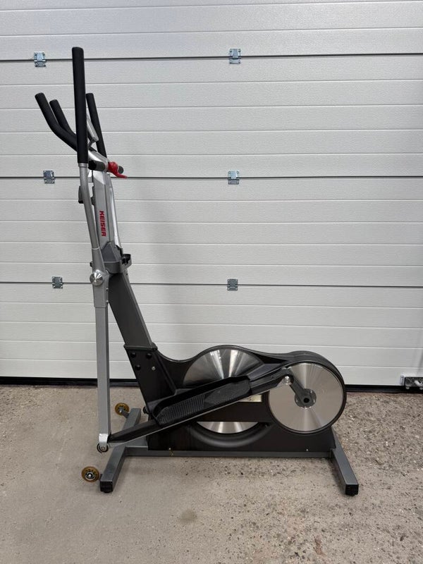 Keiser M5 Crosstrainer/ Cross trainer/ Megawalk