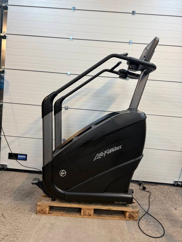 Life Fitness stairmaster/ stair climber/ climbmill/