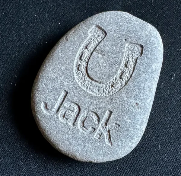 PERSONALISED Engraved HORSE / PONY / Equestrian Horseshoe and Name Memory / Memorial River Pebble