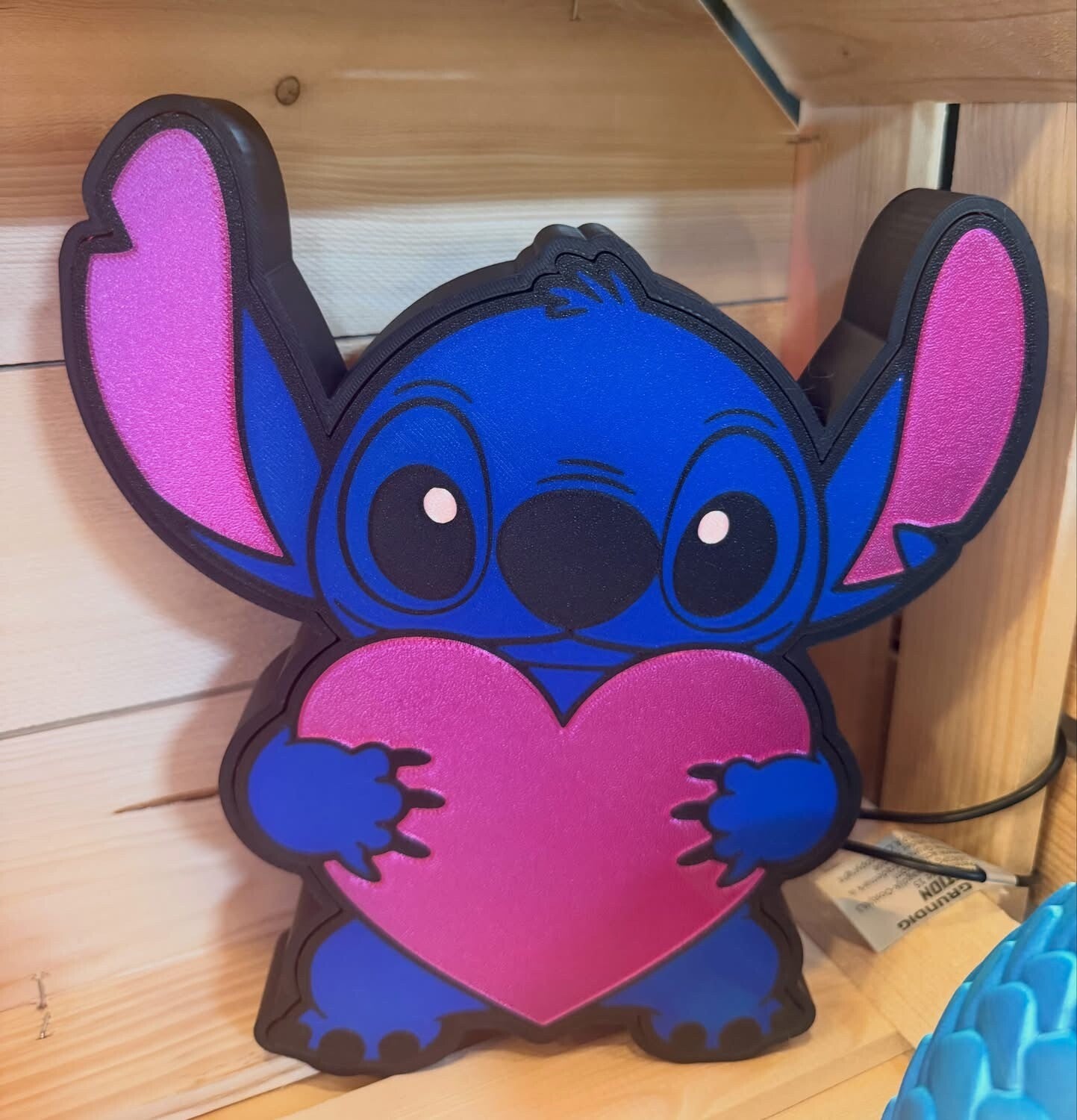 ✨💙 Nieuw in onze collectie! 💙stitch wandlamp