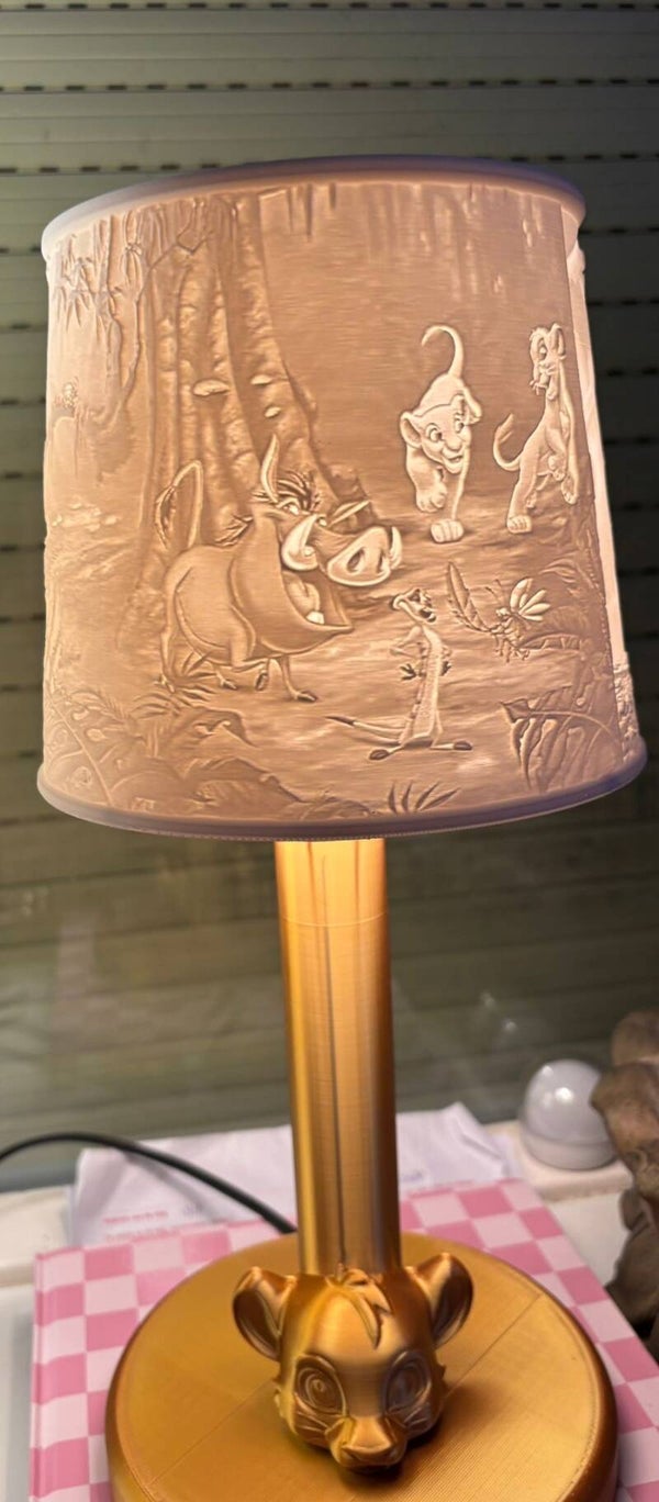 Lion king lamp